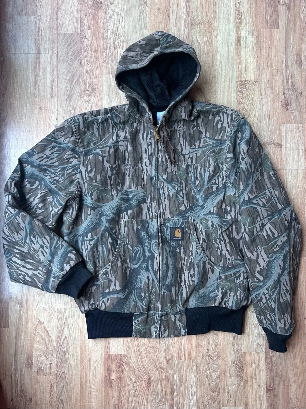 Vintage 1990’s Mossy Oak Carhartt Camo Jacket Size Large